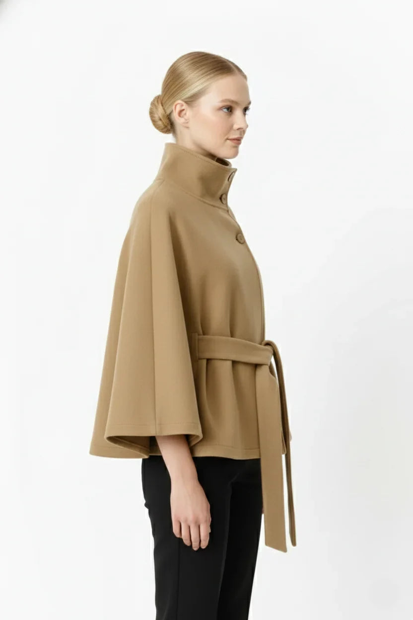 Adèle - Manteau en laine femme, col haut, cape ceinturée