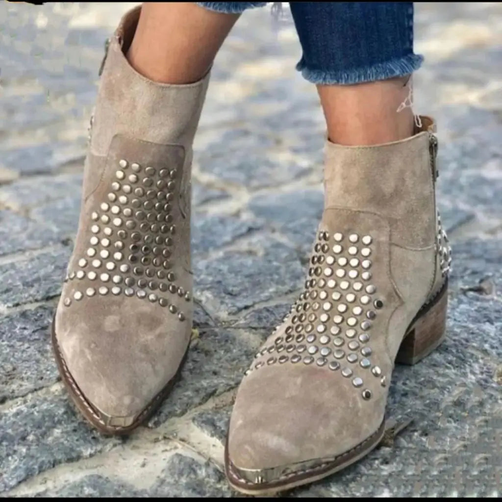 Charlotte - Bottines femme cloutées, talon épais