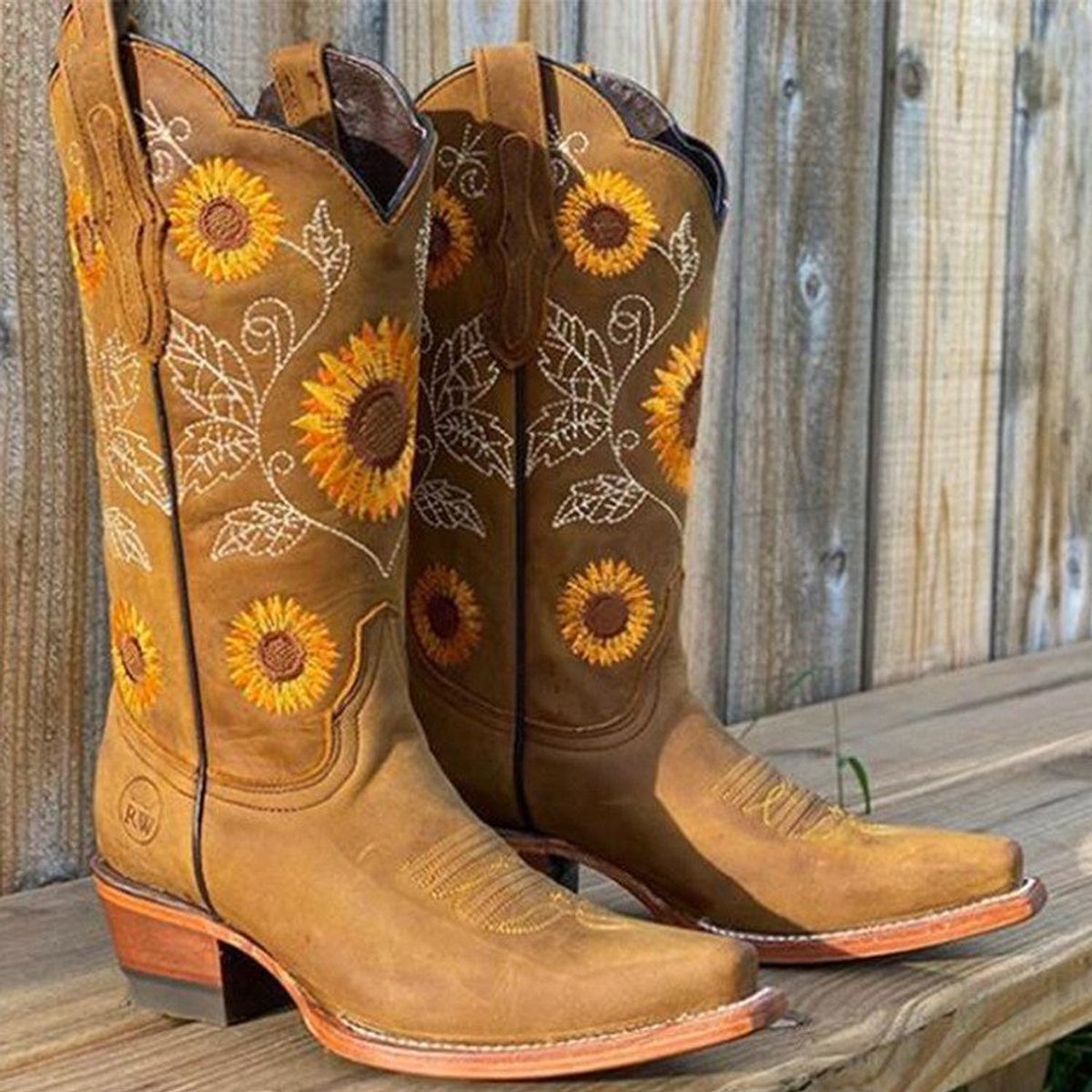 Sidonie - Bottines santiags femme, brodées tournesol